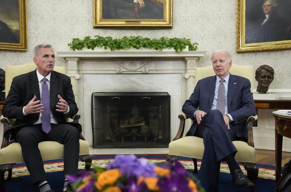 Kevin McCarthy, then the House speaker, at left, meets with President Joe Biden to discuss the debt limit in the White House on May 22, 2023. <a href="https://newsroom.ap.org/detail/BidenDebtLimit/6f1e6ced06ab4a0b81026f02e69825f6/photo?Query=debt%20limit&mediaType=photo&sortBy=arrivaldatetime:desc&dateRange=Anytime&totalCount=1596&currentItemNo=307" rel="nofollow noopener" target="_blank" data-ylk="slk:AP Photo/Alex Brandon;elm:context_link;itc:0;sec:content-canvas" class="link ">AP Photo/Alex Brandon</a>