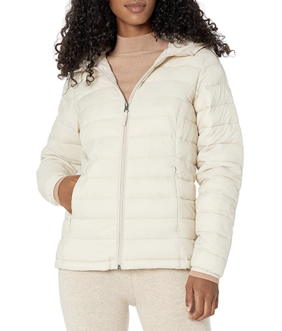 Amazon Essentials Women's Lightweight Puffer Jacket