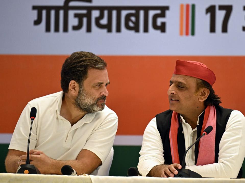 Samajwadi Party leader Akhilesh Yadav attends a press conference with Congress party’s Rahul Gandhi in Ghaziabad, Uttar Pradesh, on 17 April 2024 (AFP via Getty)