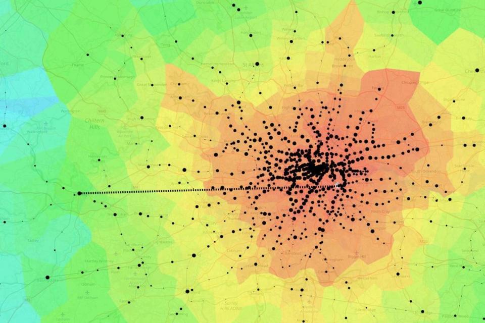 Faremap advises avoiding London completely when travelling from New Cross Gate to Reading (Faremap)