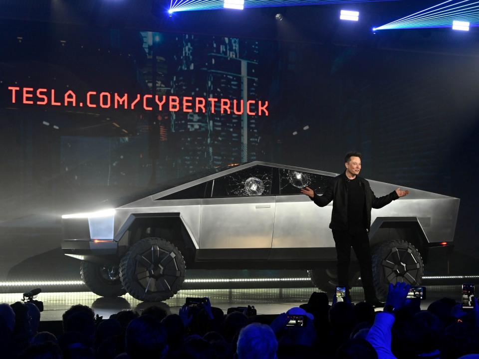 FILE PHOTO: Nov 21, 2019;  Hawthorne, CA, U.S.A; Tesla CEO Elon Musk unveils the Cybertruck at the TeslaDesign Studio in Hawthorne, Calif. The cracked window glass occurred during a demonstration on the strength of the glass.  Mandatory Credit: Robert Hanashiro-USA TODAY