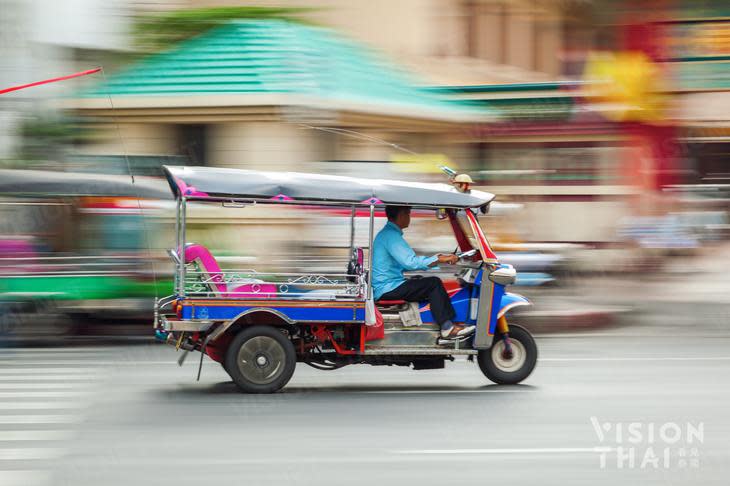 嘟嘟車是來泰國旅遊必體驗的交通方式（VISION THAI 看見泰國）