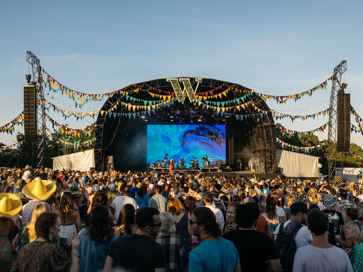 Crowds gather for Roisin Murphy at Wilderness (Fanatic)