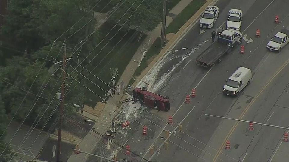 <div>Crash leaves vehicle overturned in Silver Spring</div>