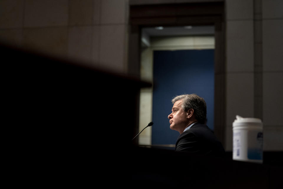 Christopher Wray, director de la Agencia Federal de Investigaciones testifica ante la Comisión Judicial de la Cámara de Representantes en Washington el jueves, 10 de junio de 2021. (Stefani Reynolds/The New York Times).