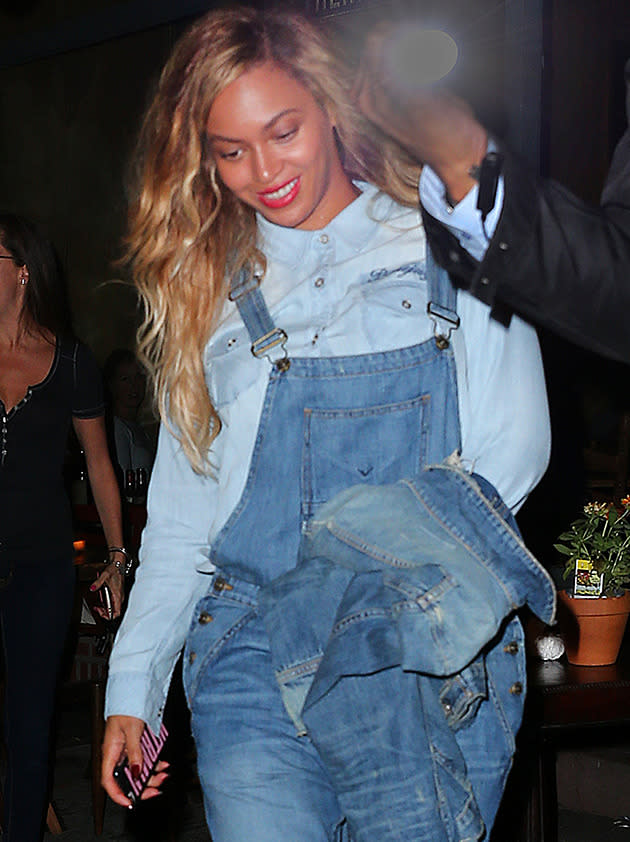 Beyonce in dungarees