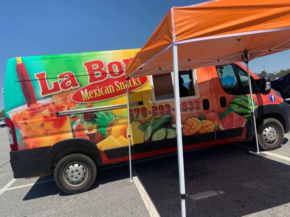 The mom and daughter team behind this popular food truck are opening soon a walk-up restaurant in the Houston County Galleria in Centerville.