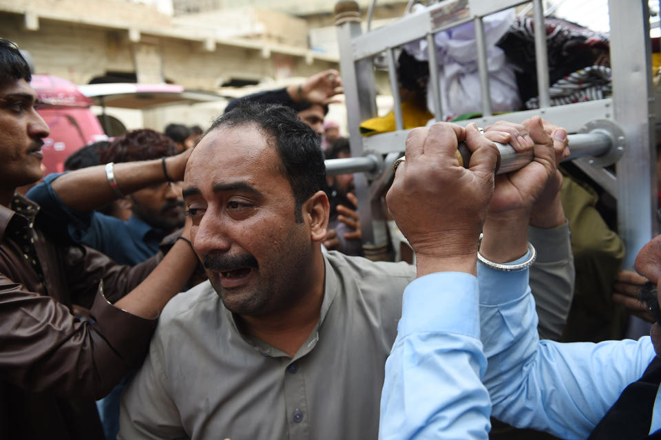 Suicide bombing at Pakistan shrine