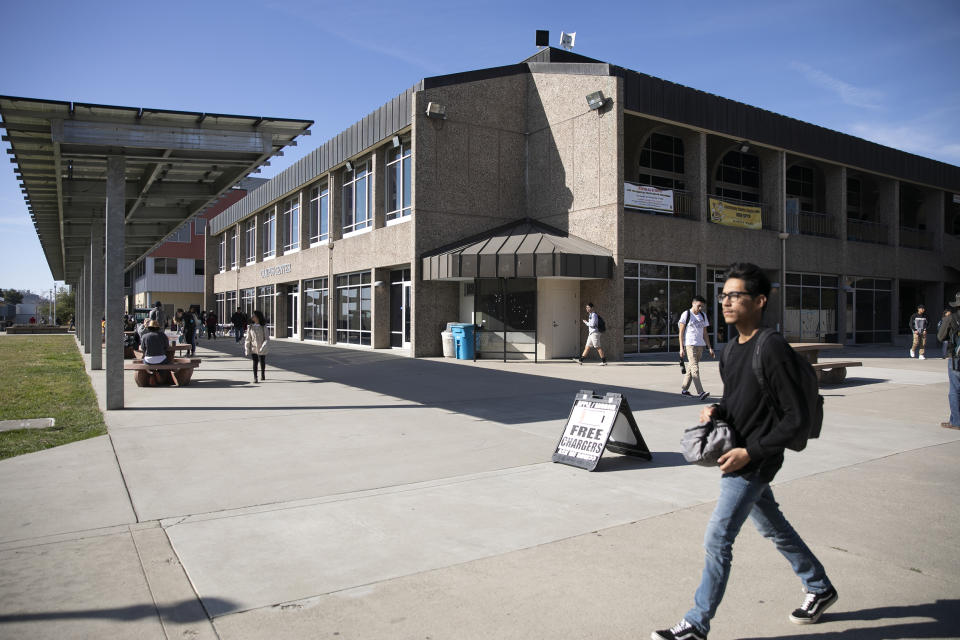 Image: Butte College Campus (Anne Wernikoff / for CalMatters)