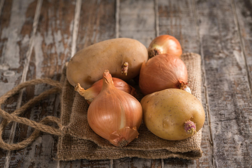 When the weather gets colder, onions and potatoes actually get sweeter. (Photo: mustafagull via Getty Images)