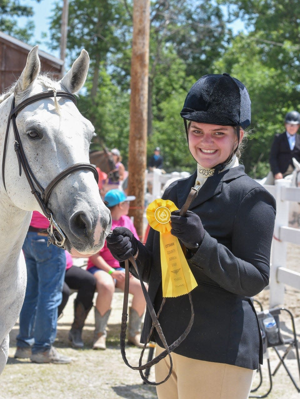 This was Reagan Mapes first time competing with her horse, Phoenix, since Phoenix was sidelined with an injury in 2021. Nevertheless, the pair took home a third place ribbon in English riding.