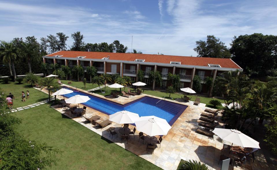 <b>FRANCIA - JP Hotel a Ribeirão Preto</b><br>Costo totale: 135.000€.<br>Numero di stanze: 50<br>Costo a camera per notte: 90€<br>Svantaggi: lontanissimo da Rio, a 400km dal mare