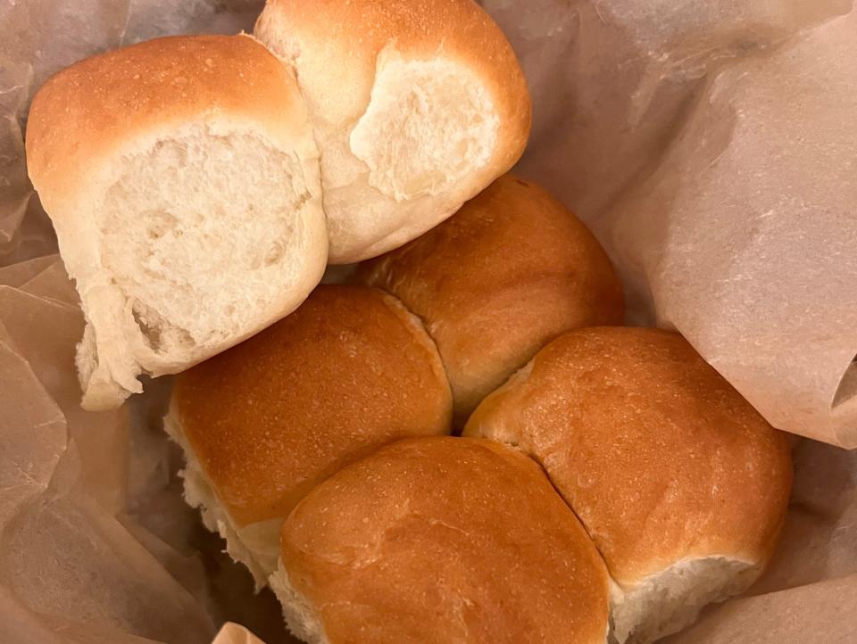 basket fo bread at diamond horseshoe restaurant disney world