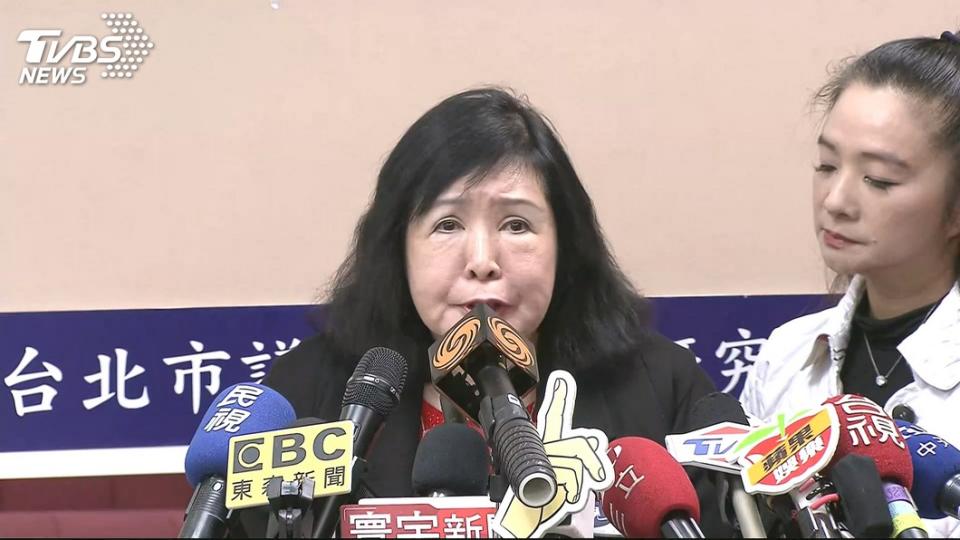 資深藝人鄭惠中曾掌摑前文化部長鄭麗君。（圖／TVBS資料畫面）