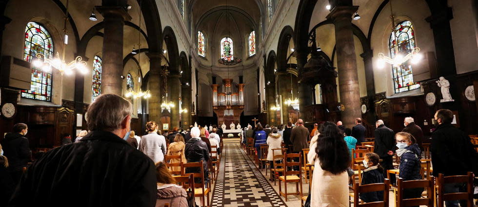 Les catholiques pourront peut-être retourner de nouveau célébrer la messe dès le 1er décembre (photo d'illustration).
