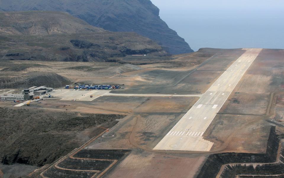 St Helena, airport, white elephant, commercial aircraft, dangerous cross winds - Royal Navy/PA