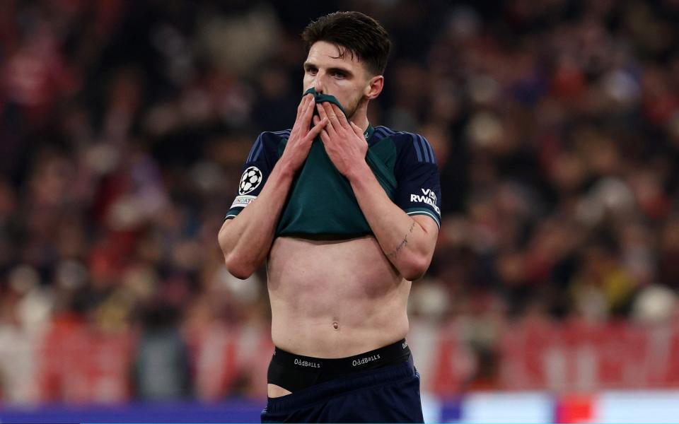 Declan Rice reacts to Bayern Munich's opening goal.