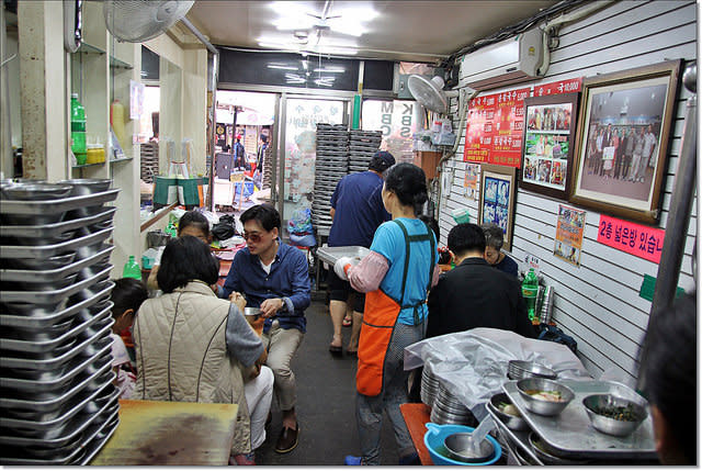 『韓國首爾』2014年首爾秋遊八天七夜自助行DAY3-南大門有50年老店歷史的韓順子奶奶手工刀削麵