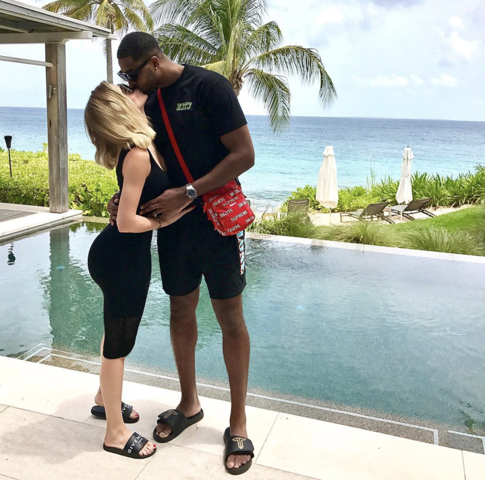 <p>These days, Koko is all about showing love for her man, Tristan Thompson, but fans are eagerly awaiting the debut of her alleged baby bump! Nothing to see here, though. Think Khloé is teasing us with a throwback? (Photo: <a rel="nofollow noopener" href="https://www.instagram.com/p/BaUK4GiFjGO/?taken-by=khloekardashian" target="_blank" data-ylk="slk:Khloé Kardashian via Instagram;elm:context_link;itc:0;sec:content-canvas" class="link ">Khloé Kardashian via Instagram</a>) </p>