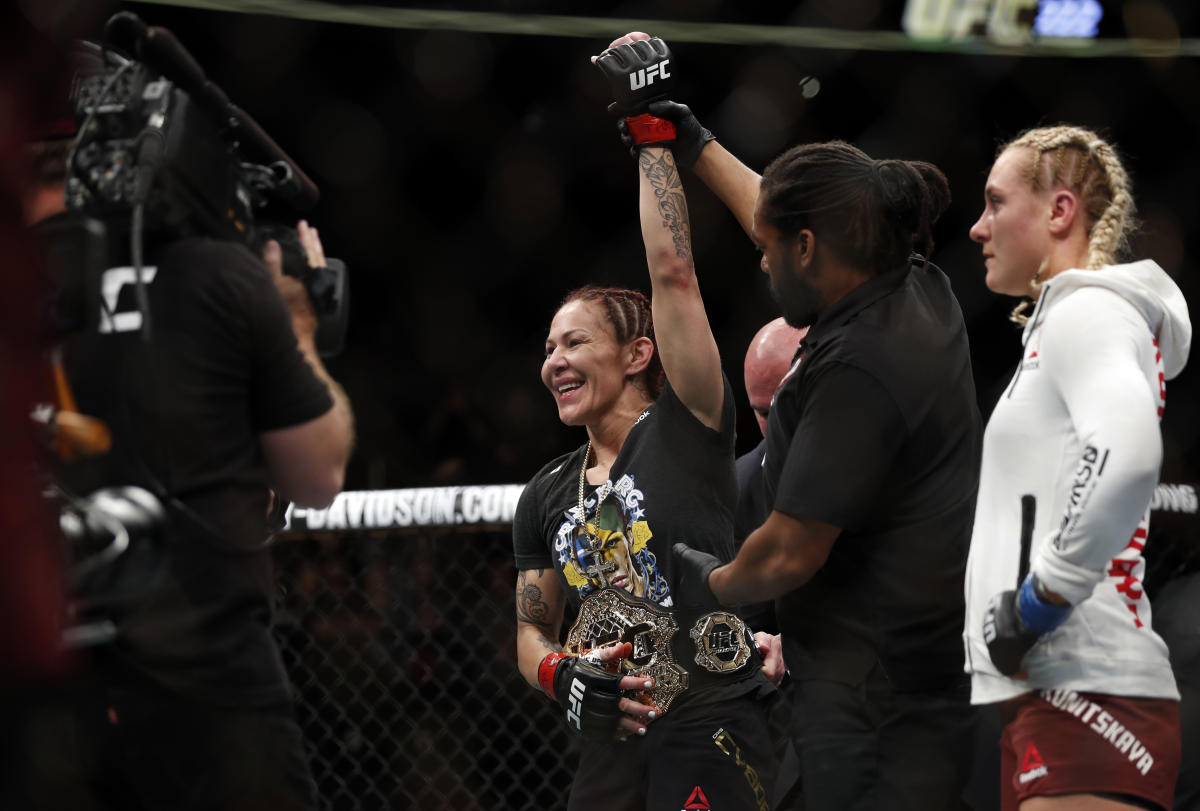 Cris Cyborg explains why she turned down two UFC featherweight title fights  - MMA Fighting