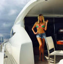 <p>Ahoi! Wer mit Playmate Kristen Sanne eine Bootstour machen möchte, muss leider um die halbe Welt reisen. Denn die schöne Blondine hat ihren Wohnsitz in Miami. Doch der Trip würde sich lohnen, denn er verspricht Höhenflüge: Kristen macht nämlich gerade einen Flugschein als Hubschrauber-Pilotin. (Bild: instagram / themisskristen)<br></p>