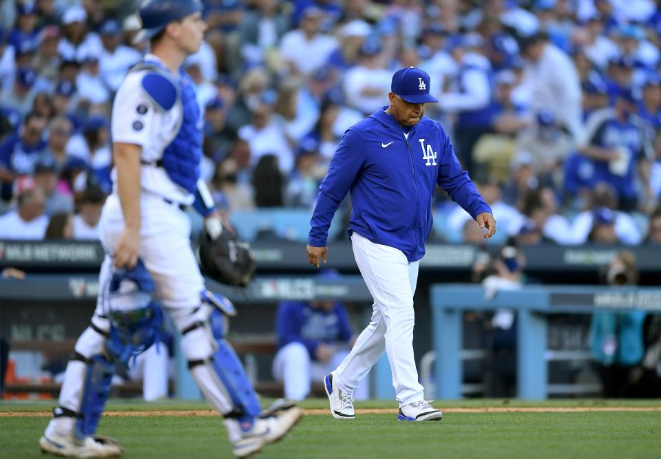 Dave Roberts makes a pitching change in Game 3 of the 2021 NLCS.