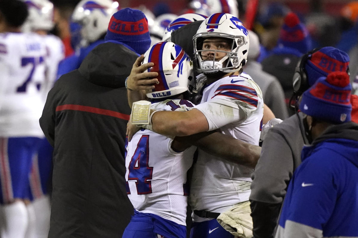 Dion Dawkins Talks Bills' Super Bowl Aspirations, Josh Allen, More