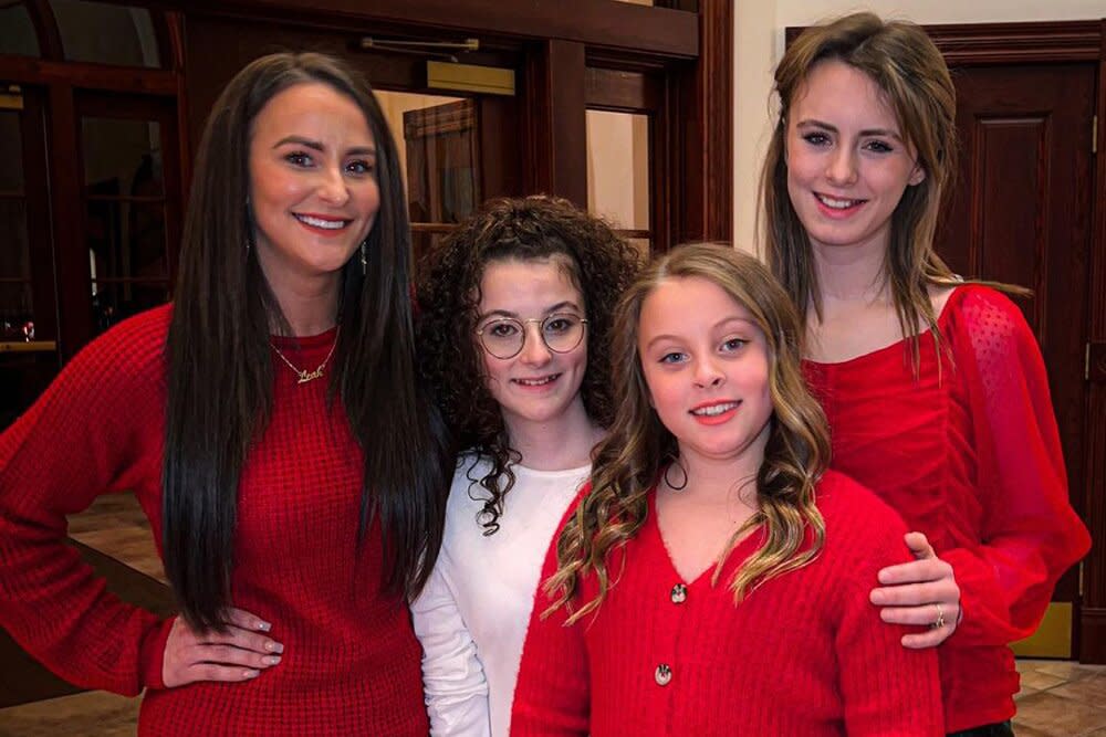 Leah Messer's Daughters Look Grown Up as They Pose with Mom Ahead of Addie's Christmas Program
