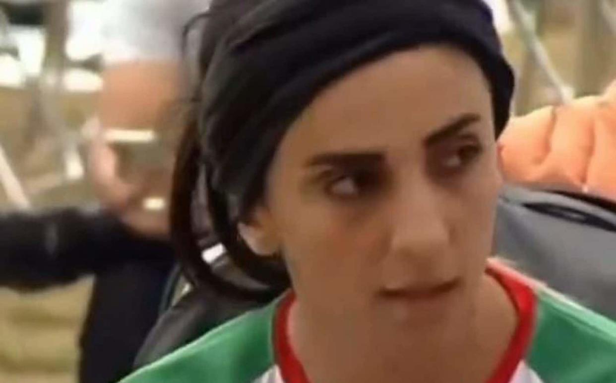 Elnaz Rekabi competes in public without wearing a hijab - CEN