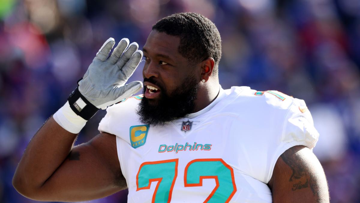 Dolphins' Mike McDaniel already rules out Terron Armstead for Week 5