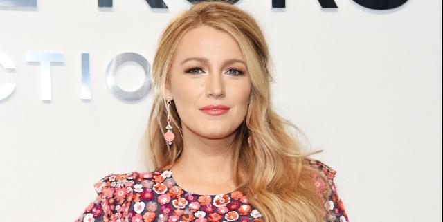 Ryan Reynolds isn't the only one sweeping Blake Lively off her