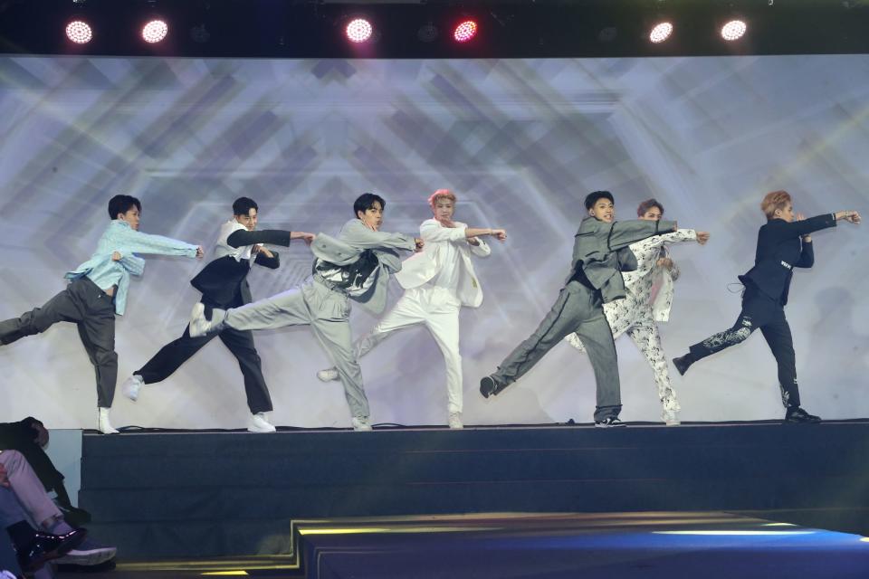 《原子少年》在第11屆璀璨之星總決賽表演《原來的少年》（圖／非凡娛樂）