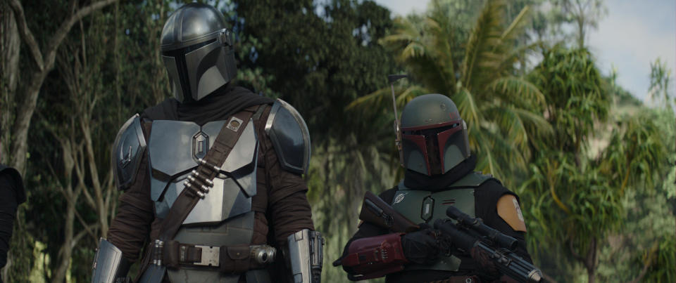 (L-R): The Mandalorian (Pedro Pascal) and Boba Fett (Temuera Morrison) in Lucasfilm's THE MANDALORIAN, season two, exclusively on Disney+. Â© 2020 Lucasfilm Ltd. & â„¢. All Rights Reserved.