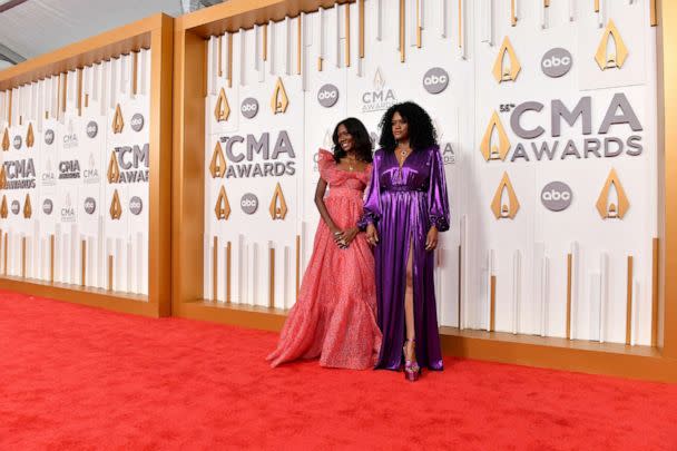 PHOTO: Tekitha Supreme and Prana Supreme of O.N.E The Duo attend The 56th Annual CMA Awards at Bridgestone Arena on Nov. 9, 2022, in Nashville, Tenn. (Jason Davis/WireImage via Getty Images)