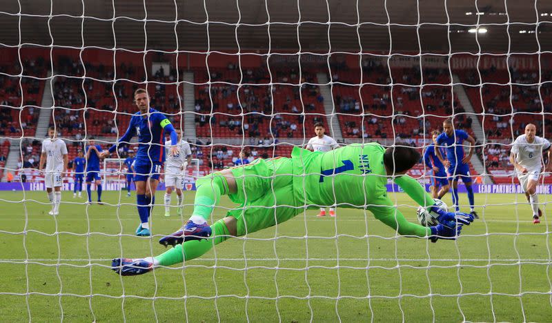 International Friendly - England v Romania