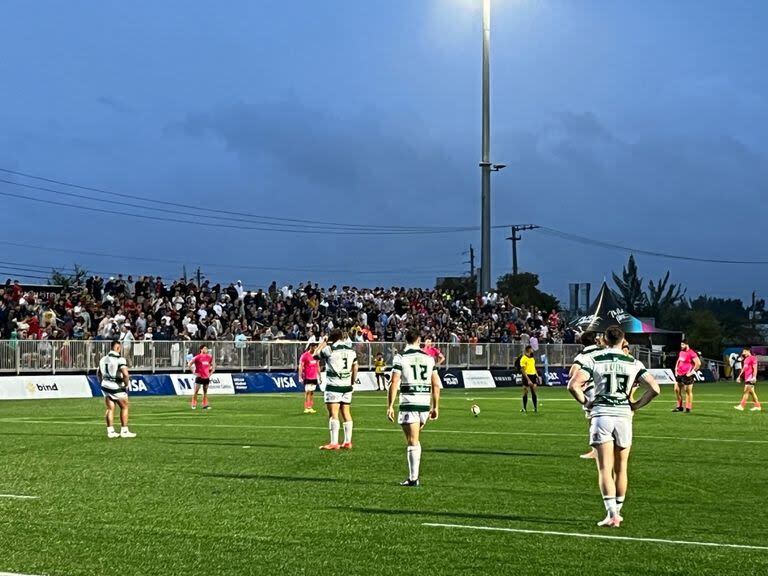 Una acción de juego, en el duelo entre Sharks y Hounds