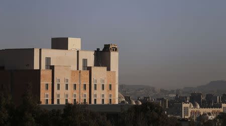 The U.S. embassy is seen in this general view taken in Sanaa February 11, 2015. REUTERS/Khaled Abdullah