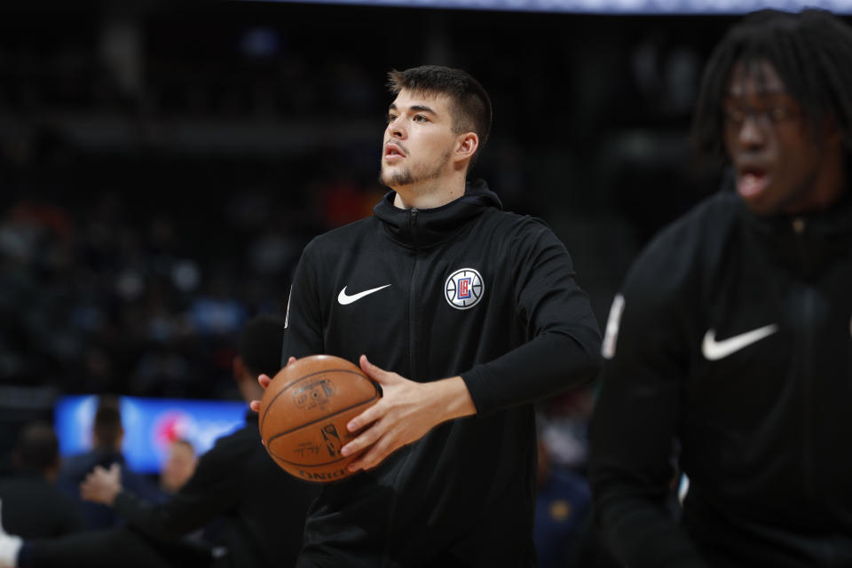 Ivica Zubac reached a four-year, $28 million deal to return to the Los Angeles Clippers next season.