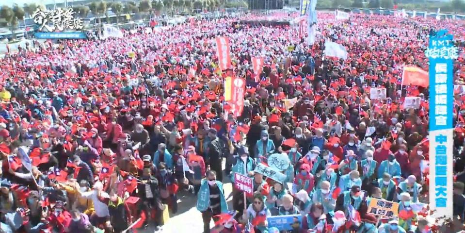 國民黨台中造勢號稱6萬人到場。翻攝侯友宜臉書