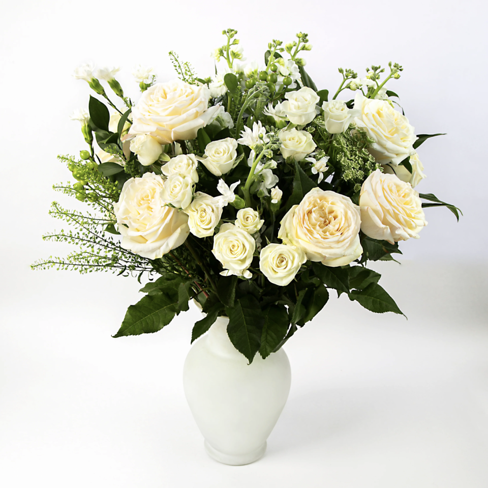 <p><a href="https://go.redirectingat.com?id=74968X1596630&url=https%3A%2F%2Fpompflowers.com%2Fproducts%2Fradiance&sref=https%3A%2F%2Fwww.seventeen.com%2Flife%2Ffriends-family%2Fg30140775%2Fgifts-for-mom-from-daughter%2F" rel="nofollow noopener" target="_blank" data-ylk="slk:Shop Now;elm:context_link;itc:0;sec:content-canvas" class="link ">Shop Now</a></p><p>Radiance</p><p>$90.00</p><p>pompflowers.com</p>