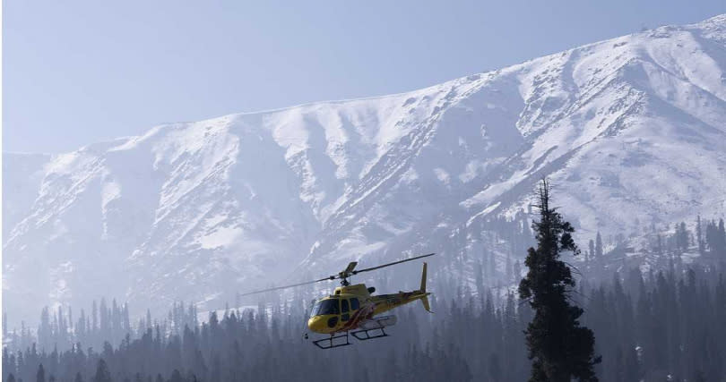 古爾馬爾格（Gulmarg）過去白雪皚皚。（圖／達志／美聯社）