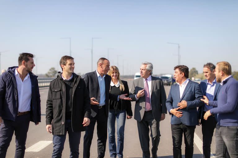 El Presidente Alberto Fernández, junto al ministro de Obras Públicas Gabriel Katopodis, supervisó los avances de la Autopista Presidente Perón.