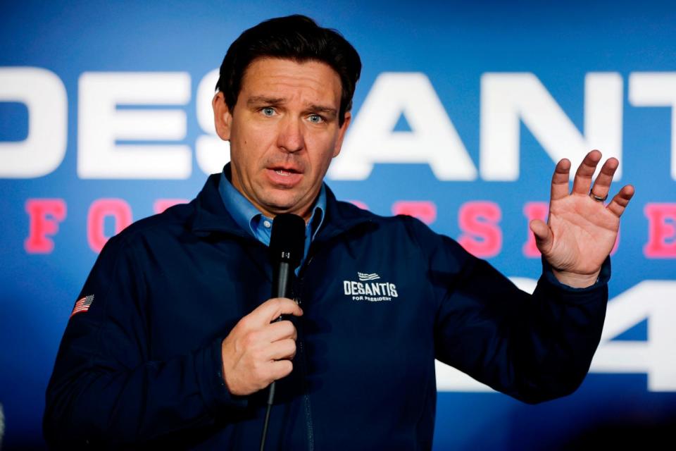 PHOTO: Republican presidential candidate Florida Gov. Ron DeSantis speaks during a campaign event at Wally's bar, on Jan. 17, 2024, in Hampton, N.H.  (Michael Dwyer/AP)