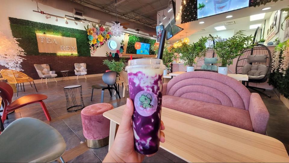 Tea-Rex of Lafayette is a tea house serving Boba teas, fruit teas, smoothies, coffee and more. The second location on Johnson Street recently opened its doors.