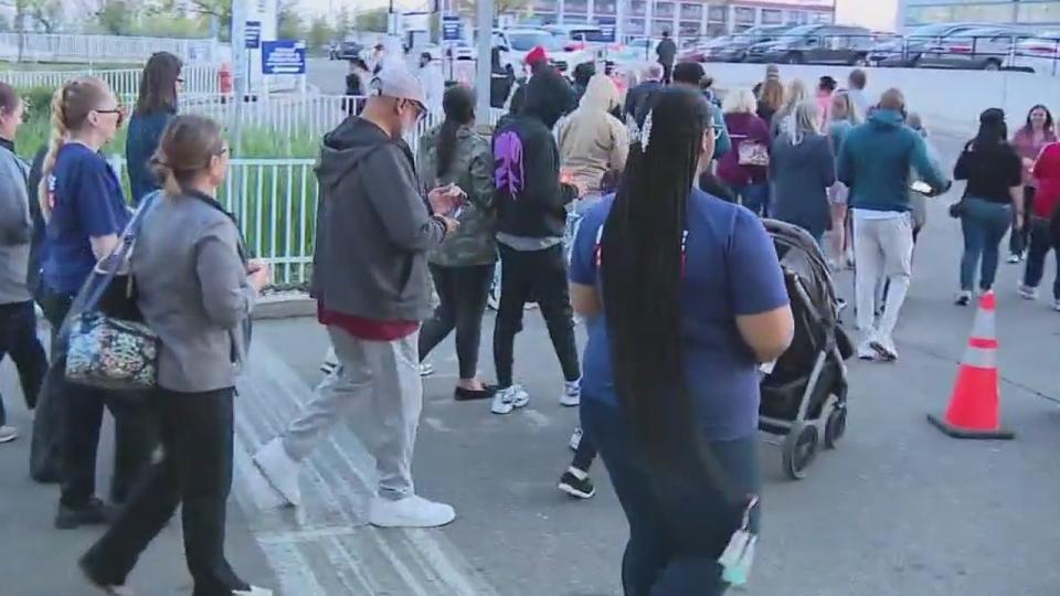 <div>Loved ones walk the Honor Walk at St. Christopher's Hospital for Children.</div>