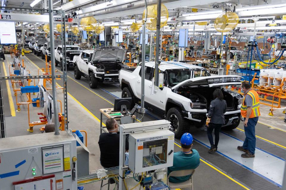 production is now set to begin at the former detroit hamtramck assembly plant, less than two years after gm announced the massive $22 billion investment to fully renovate the facility to build a variety of all electric trucks and suvs pre production of the 2022 gmc hummer ev pickups began at factory zero this fall and gmc hummer ev is on track to deliver the first vehicles to customers by the end of the year photo by jeffrey sauger for general motors