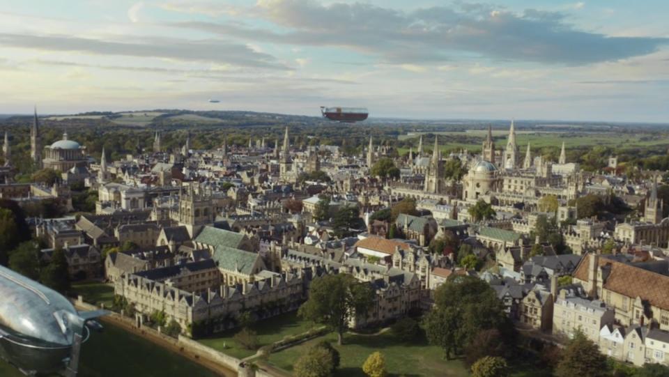 Airships fly over the Oxford University of His Dark Materials