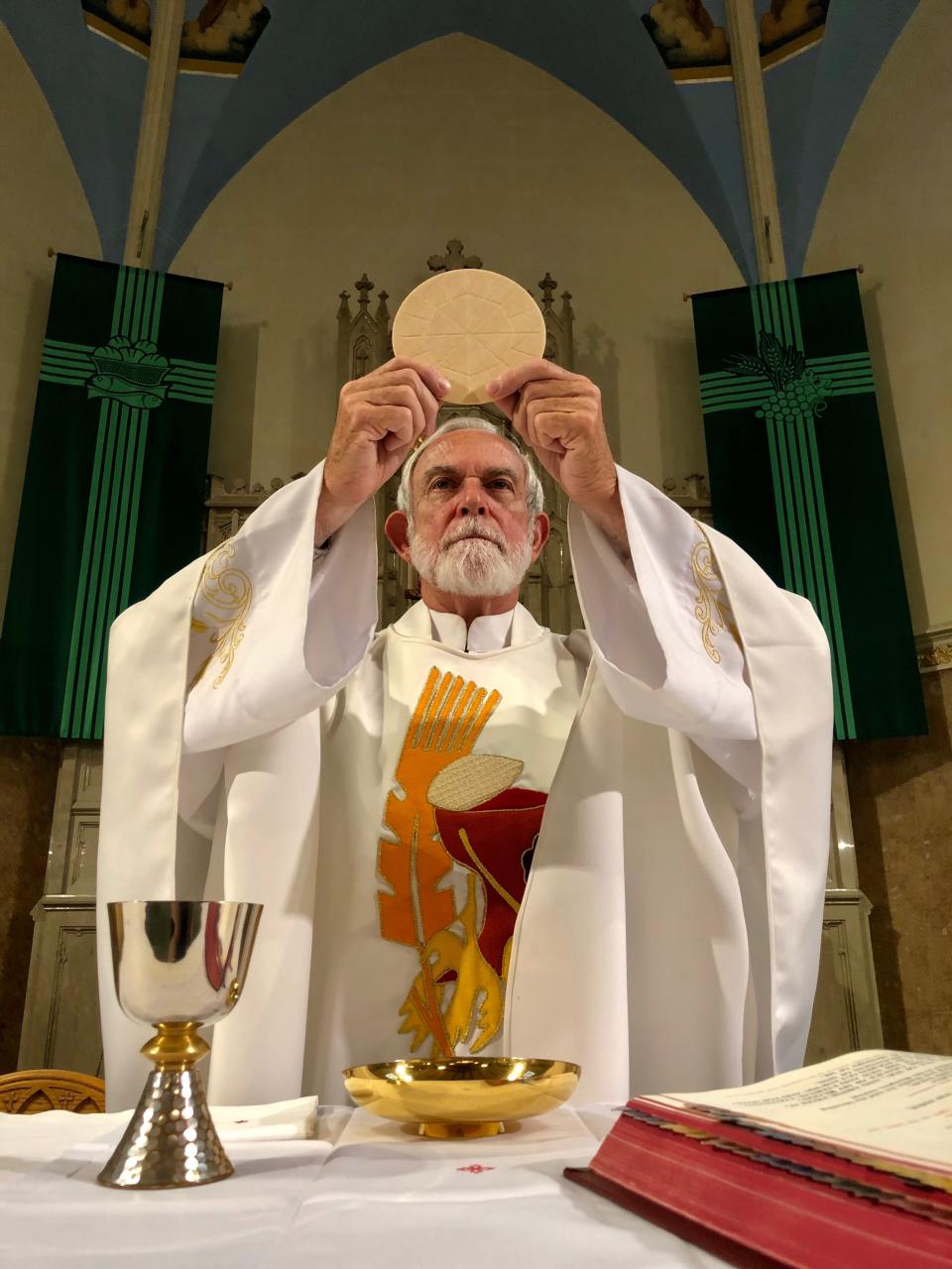 Msgr. Richard Arnhols (Photo credit: J. Ramos)