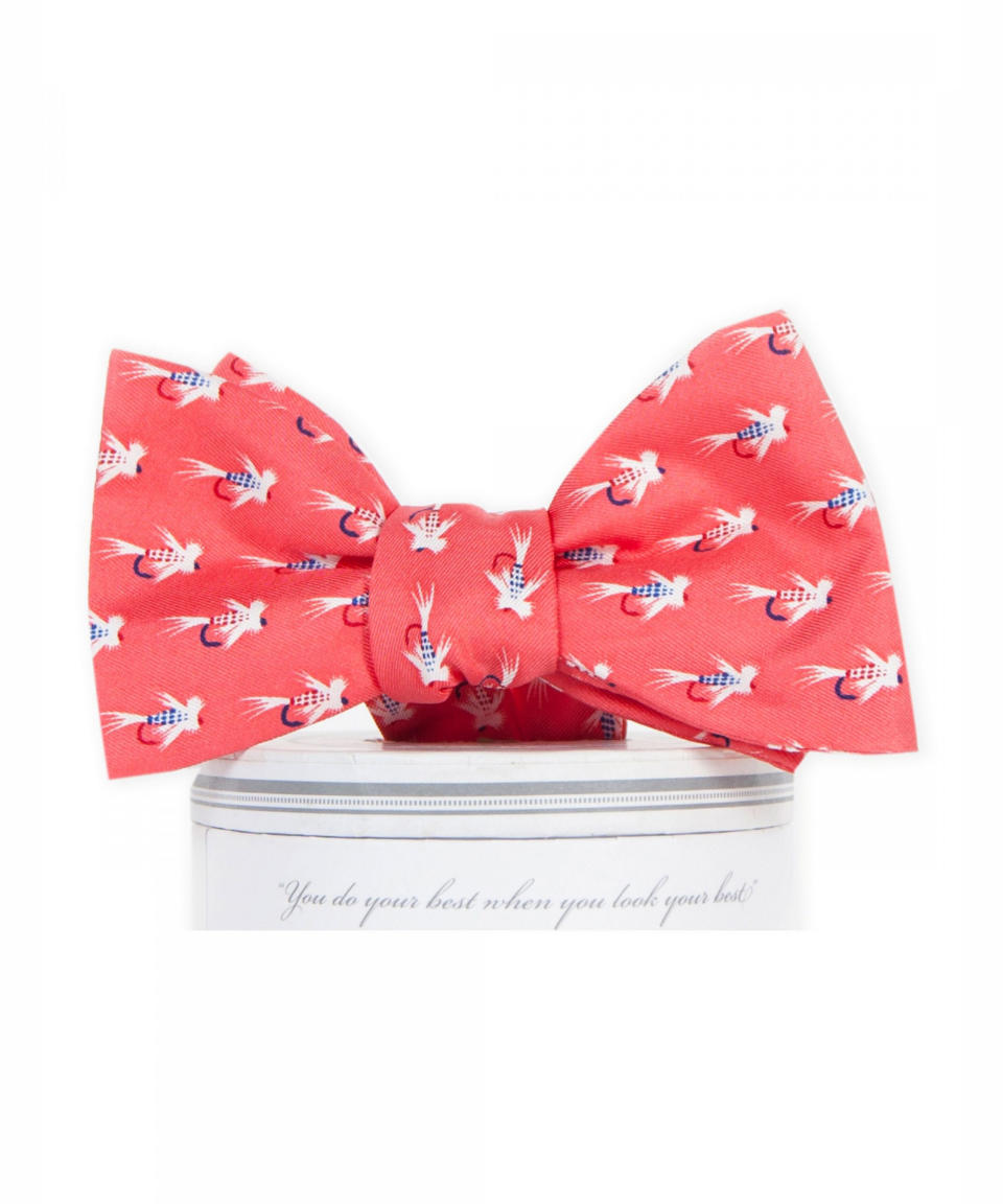 Collared Greens Flies Bow Tie