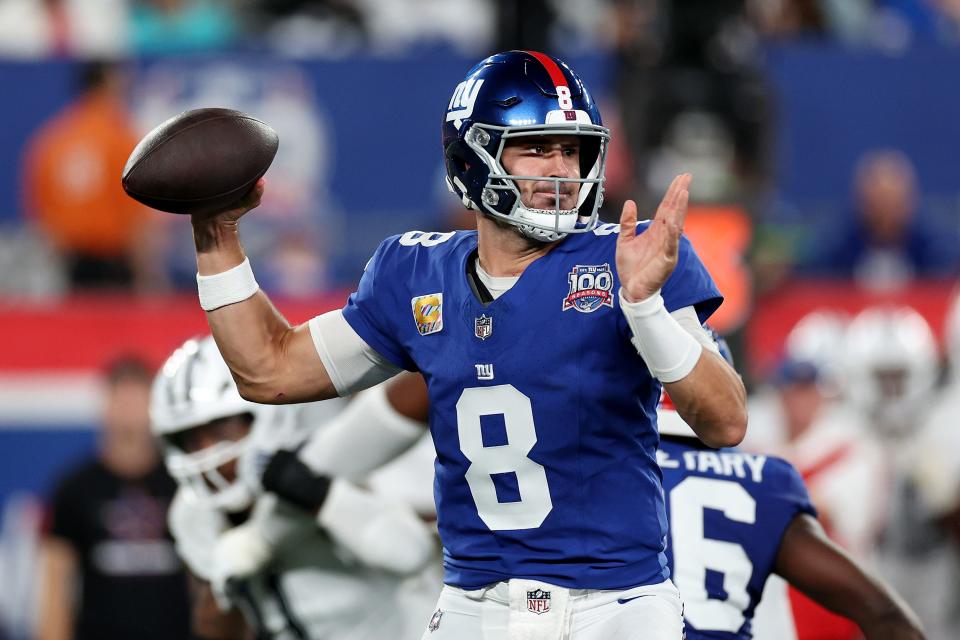 EAST RUTHERFORD, NEW JERSEY - SEPTEMBER 26: Daniel Jones #8 of the New York Giants looks to pass the ball during the first quarter against the Dallas Cowboys at MetLife Stadium on September 26, 2024 in East Rutherford, New Jersey. (Photo by Luke Hales/Getty Images)